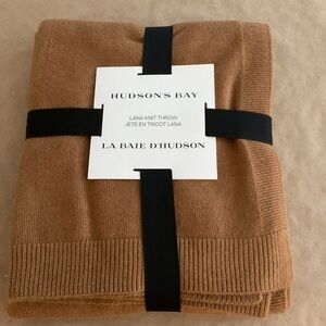 Lana Knit Throw - Tan Hudson’s bay blanket